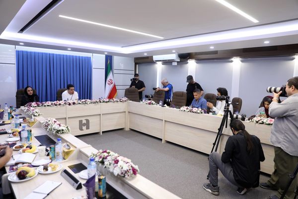 برگزاری بزرگترین کنسرت مردمی تاریخ موسیقی ایران با حضور همایون شجریان در میدان آزادی/ همایون شجریان: بانک صادرات ایران همراه ما در کنار مردم ایستاده است