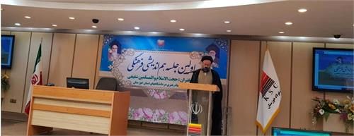 هدایت و تربیت در اموری که انسان محور آن می باشد، بسیار مهم است

