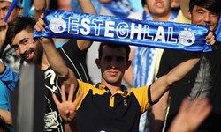 آسیبدیدگی هوادار استقلال و اعتراض شفر به داور