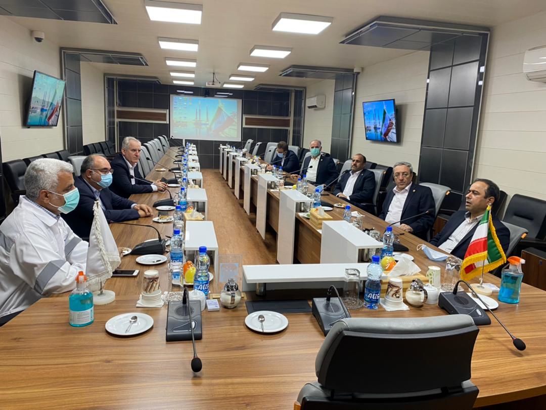 بازدید مدیرعامل بیمه البرز از مجتمع کشتی سازی و صنایع فراساحل ایران
