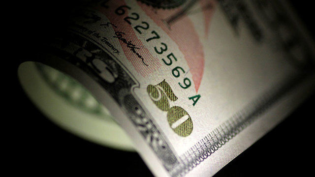 
دلار بورسی چقدر قیمت می‌خورد؟
