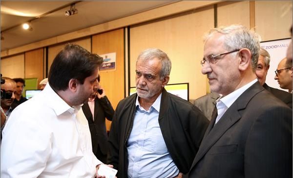نمایندگان مجلس با خدمات و برنامه‌های شاتل موبایل آشنا شدند
