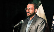 تئاتر را به عنوان سرمایه حوزه هنری رها نخواهیم کرد