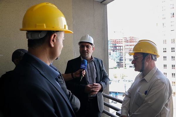 آغاز مقاوم‌سازی در مجتمع اساتید سرو؛ تجهیز کارگاه و شروع عملیات اجرایی

