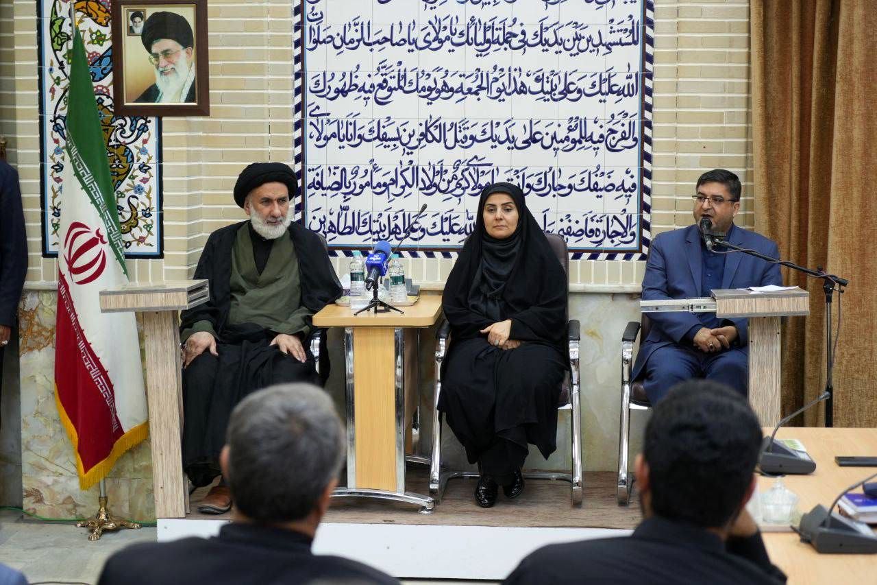 تلاش می‌کنیم ریل‌گذاری راه‌آهن شهرکرد- سفیددشت- مبارکه- اصفهان به سرانجام برسد

