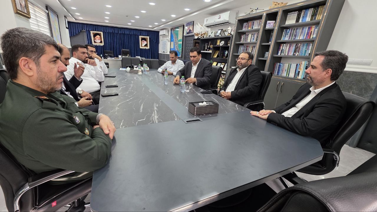 نشست مدیرعامل پازارگاد با فرمانده سپاه امام صادق (ع) استان بوشهر