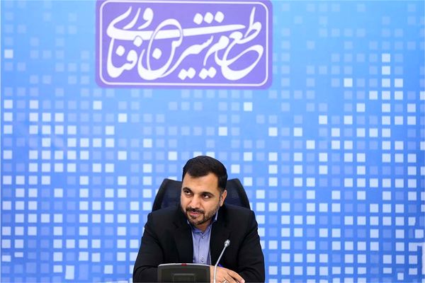 توسعه شبکه فیبر‌نوری نیازمند عزم ملی است