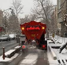 بهره گیری از ظرفیت کامل عوامل و تجهیزات خدمات شهری در زمان بارش برف