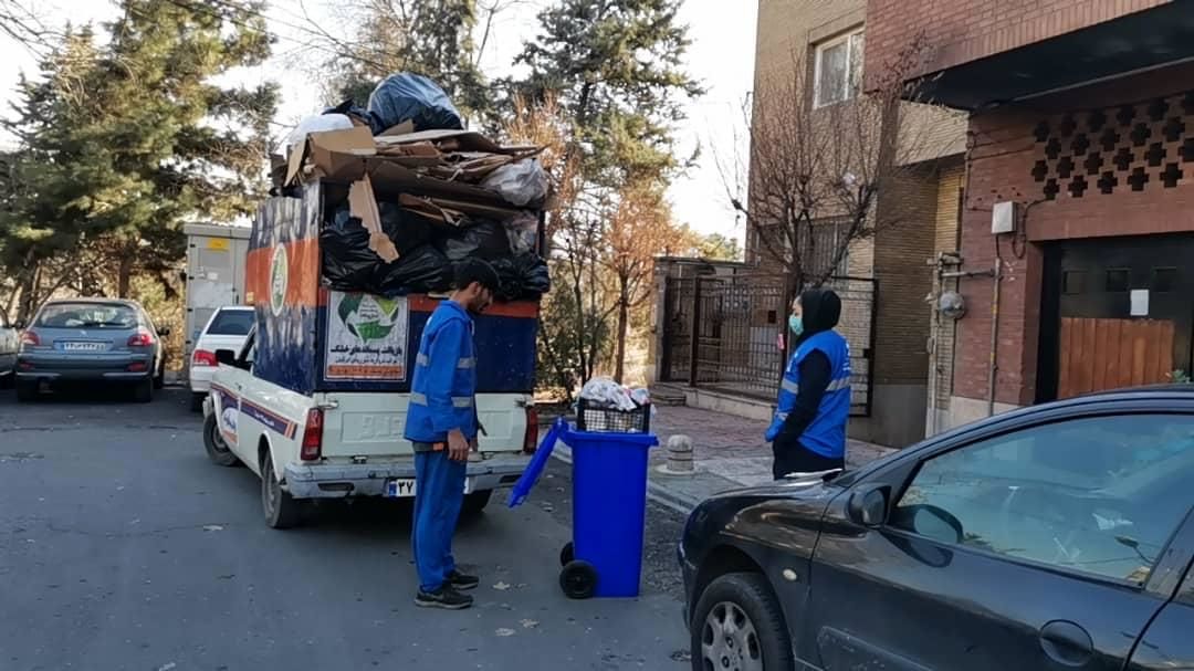 جمع آوری 3220 تن زباله خشک در طرح "شنبه های بدون پسماند" منطقه 3

